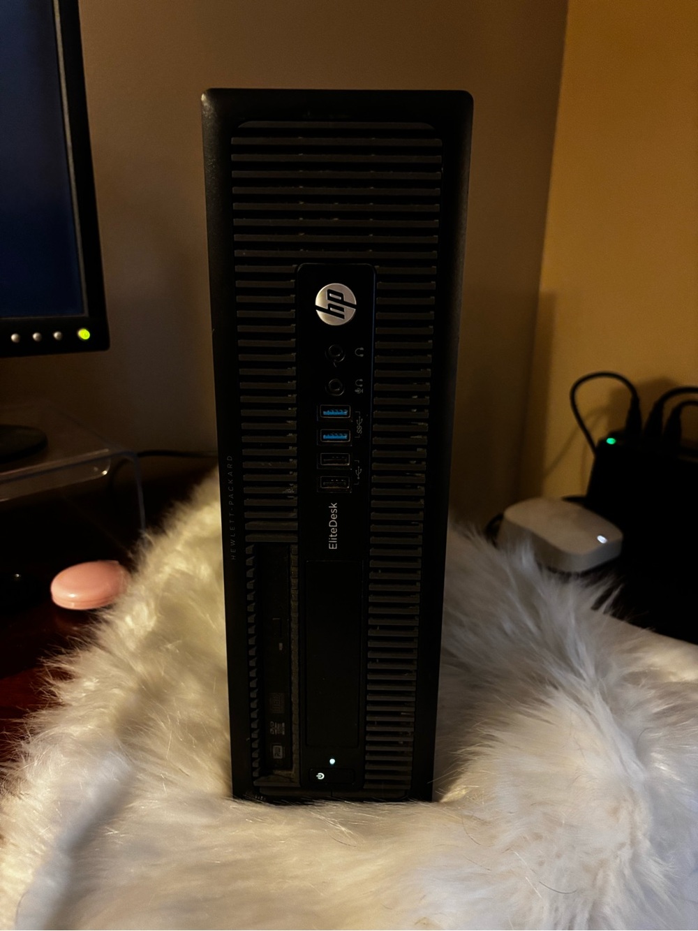 HP Black EliteDesk Tower